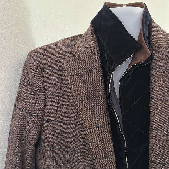 Façonnable men’s jacket. With removable velvet quilted detailing on inside - Picture 3 of 14